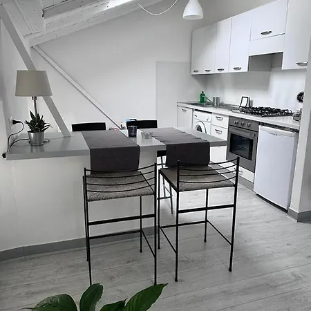 アパート Angel トリエステ